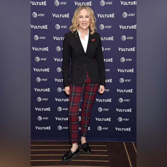 Catherine O' Hara Life Size Cardboard Cutout Free Shipping! LAST ONE!